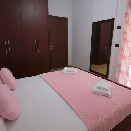 Zero Zero Apartament